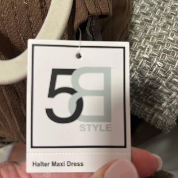 5B Chic Halter Neck Brown Maxi Dress, Large - Picture 6 of 6